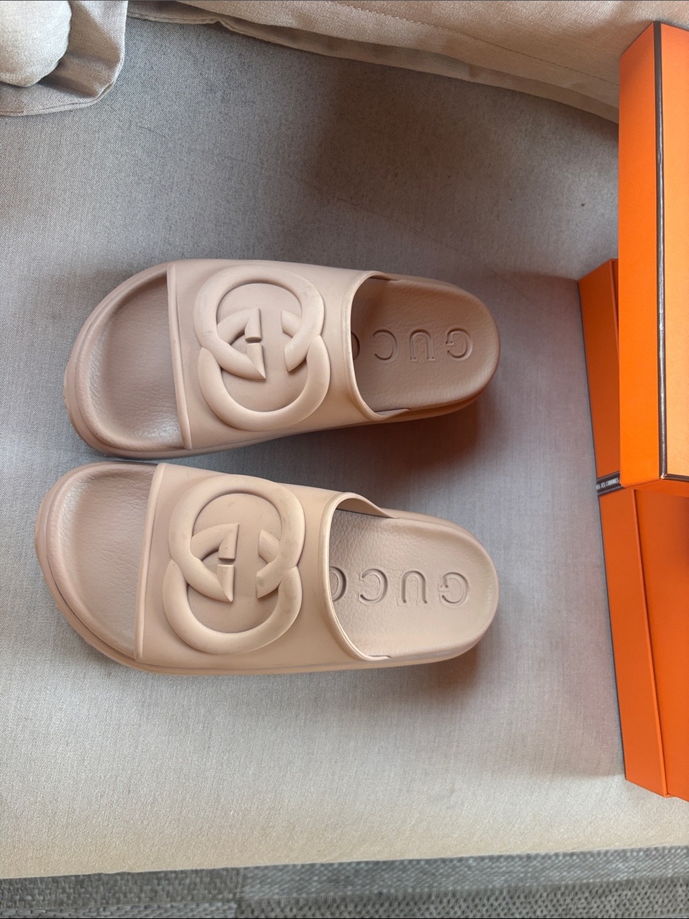 Gucci Blush Rubber Slide Sandals with Interlocking G